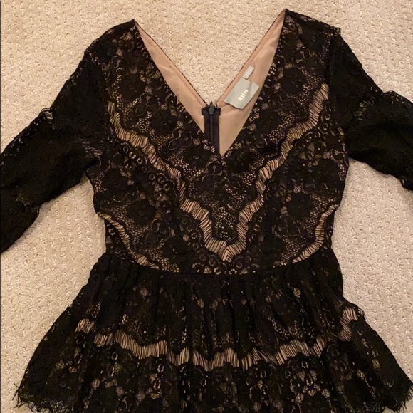 Lace peplum top - Picture 2 of 3